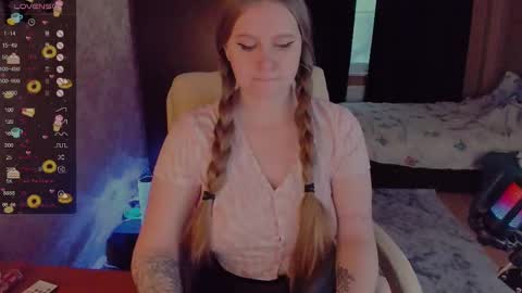 Snapshot of alice_dreamgirl_ chatting on 23, 12, 2024 Alice 3 online show from 23, 12, 2024