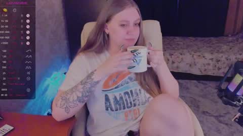 Snapshot of alice_dreamgirl_ chatting on 28, 12, 2024 Alice 3 online show from 28, 12, 2024