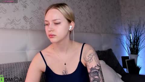 Snapshot of alice_elf chatting on 26, 10, 2025 Alice online show from 26, 10, 2025