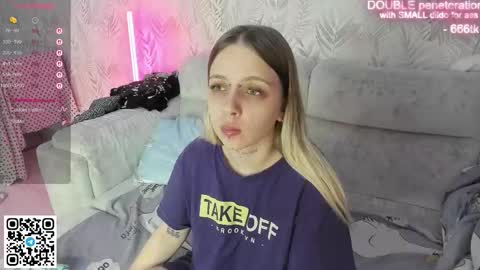 Snapshot of alice_halle chatting on 7, 3, 2026 alice_halle online show from 7, 3, 2026