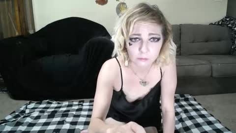 Snapshot of alice_leray chatting on 8, 6, 2026 alice_leray online show from 8, 6, 2026