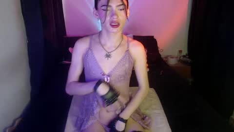 alice_m00nn online show from 9, 1, 2025