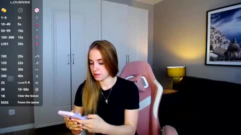Snapshot of alice_rays_ chatting on 23, 6, 2026 Alice online show from 23, 6, 2026