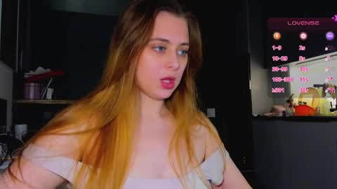 Snapshot of alice_wander chatting on 16, 5, 2026 Alice online show from 16, 5, 2026