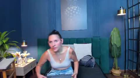 Alice and Asia online show from 7, 8, 2026