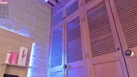 Snapshot of aliceclark__ chatting on 5, 3, 2025 Alice online show from 5, 3, 2025