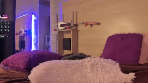 Snapshot of aliceclark__ chatting on 12, 3, 2025 Alice online show from 12, 3, 2025