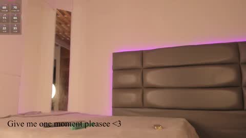 Snapshot of aliceclark__ chatting on 12, 10, 2025 Alice online show from 12, 10, 2025