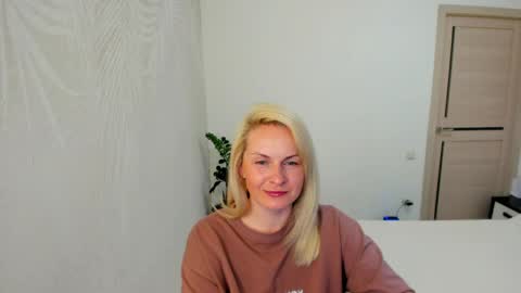 Alicee online show from 29, 3, 2026