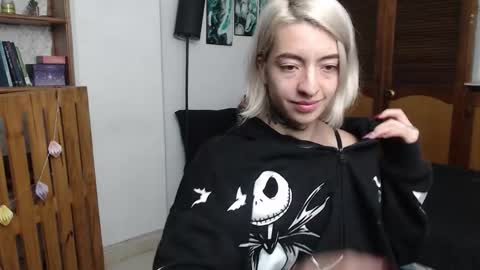 Snapshot of alicee_logan_ chatting on 10, 3, 2026 alicee_logan_ online show from 10, 3, 2026