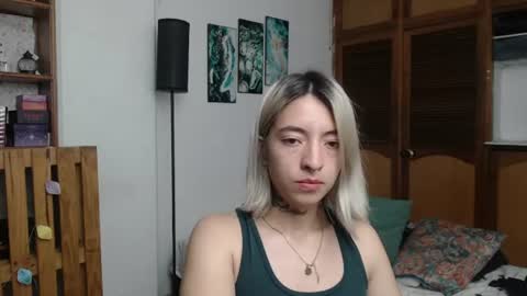 alicee_logan_ online show from 15, 6, 2026