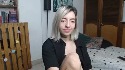 alicee_logan_ online show from 13, 7, 2026