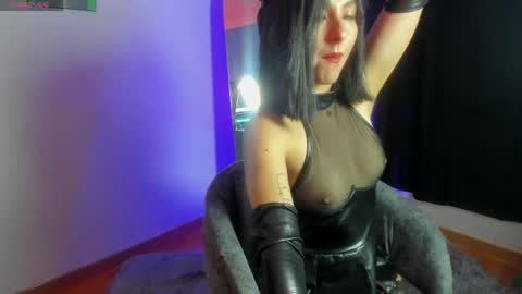 Snapshot of alicee_roos chatting on 28, 5, 2026 Alice online show from 28, 5, 2026