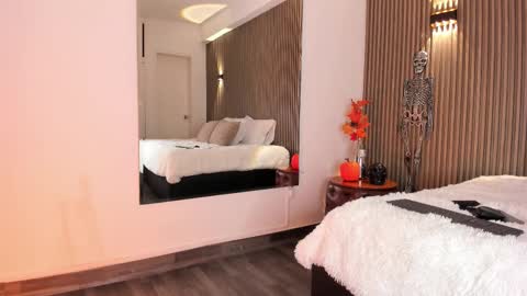 Alice  online show from 24, 10, 2025