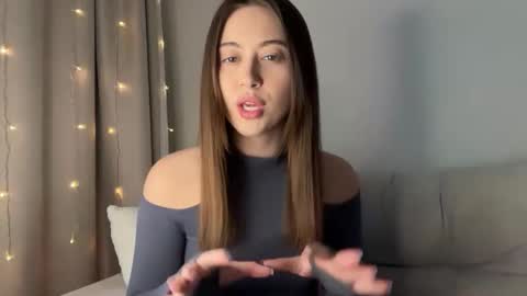 aliceinlustland online show from 27, 4, 2026