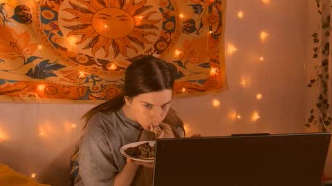 Alice online show from 15, 2, 2026