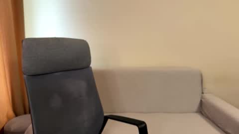 alicekollt online show from 2, 10, 2025