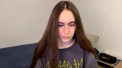alicekollt online show from 22, 4, 2026