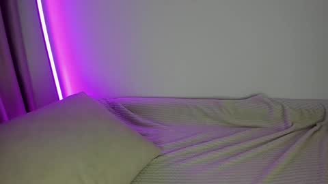 AliceLevine online show from 23, 12, 2024