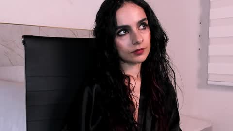 alicenoir_ online show from 16, 12, 2024