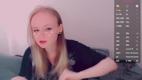 Snapshot of alicenya chatting on 6, 6, 2026 Alice online show from 6, 6, 2026