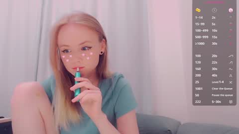 Snapshot of alicenya chatting on 19, 6, 2026 Alice online show from 19, 6, 2026