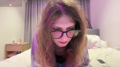 AlicePinkhead online show from 26, 6, 2026