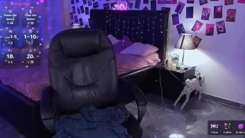 Snapshot of alicepopsy chatting on 17, 9, 2025 Alice online show from 17, 9, 2025