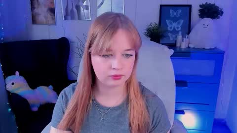 Snapshot of alicepopsy chatting on 23, 11, 2025 Alice online show from 23, 11, 2025