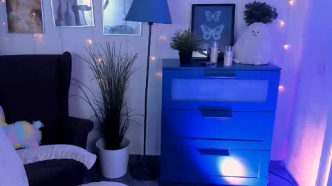 Snapshot of alicepopsy chatting on 30, 11, 2025 Alice online show from 30, 11, 2025