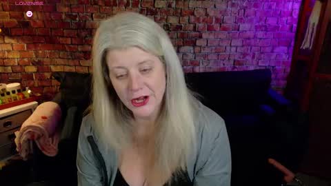 Snapshot of alicescuriosity chatting on 20, 1, 2025 Alices Curiosity online show from 20, 1, 2025