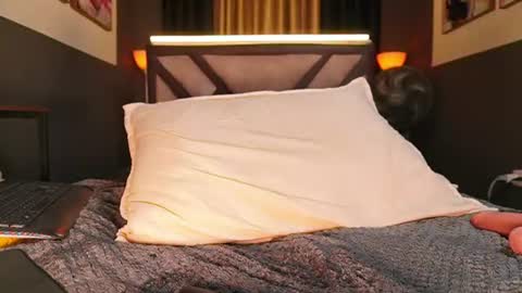 alicetaylor_1 online show from 2, 7, 2026