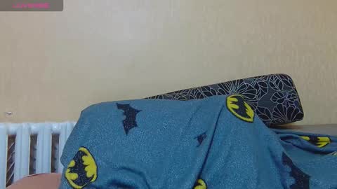 Snapshot of alicewoolfy chatting on 10, 11, 2025 AliceWoolfy online show from 10, 11, 2025