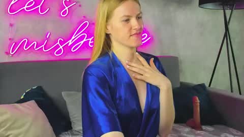 Alicia 2 GMT 3am-9am TueThuFriSun 9am-15pm Sat online show from 23, 4, 2026