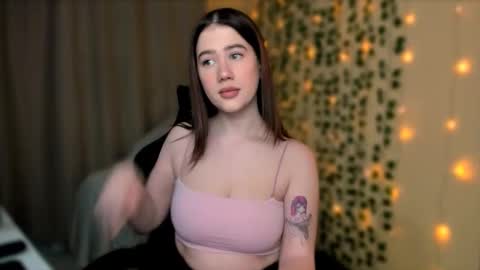 Snapshot of alicia_hines chatting on 23, 10, 2025 Alicia online show from 23, 10, 2025