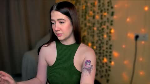 Snapshot of alicia_hines chatting on 24, 10, 2025 Alicia online show from 24, 10, 2025