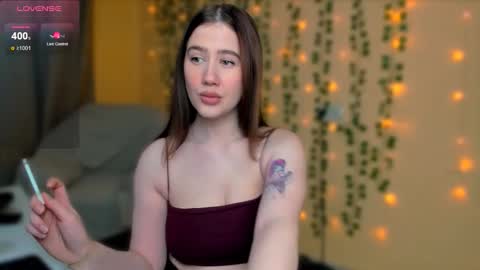 Snapshot of alicia_hines chatting on 10, 11, 2025 Alicia online show from 10, 11, 2025