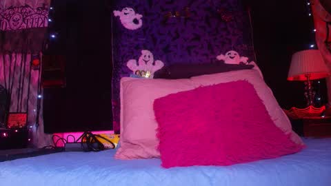 Alicia Kyse  online show from 16, 10, 2025