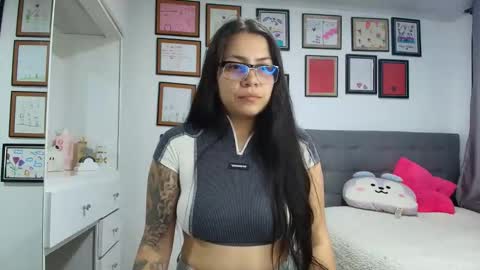 alicia_rainbow online show from 8, 4, 2026