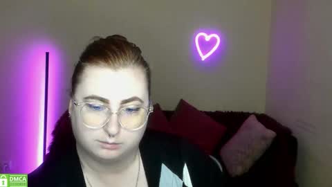 Snapshot of alicia_side_red chatting on 25, 9, 2025 Alicia online show from 25, 9, 2025