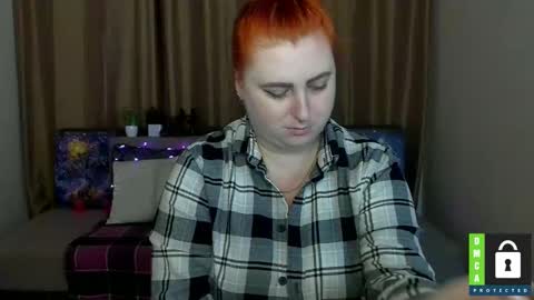 Snapshot of alicia_side_red chatting on 29, 9, 2025 Alicia online show from 29, 9, 2025