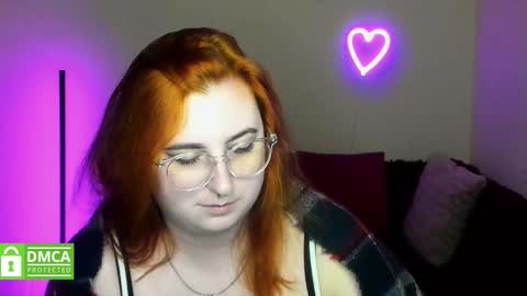 Snapshot of alicia_side_red chatting on 7, 10, 2025 Alicia online show from 7, 10, 2025