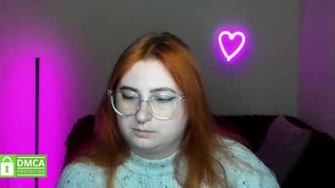 Snapshot of alicia_side_red chatting on 14, 10, 2025 Alicia online show from 14, 10, 2025