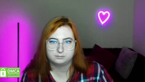 Snapshot of alicia_side_red chatting on 17, 10, 2025 Alicia online show from 17, 10, 2025