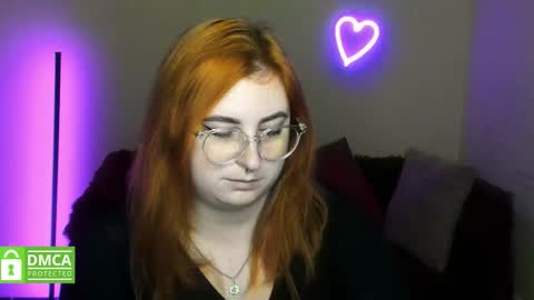 Snapshot of alicia_side_red chatting on 19, 11, 2025 Alicia online show from 19, 11, 2025