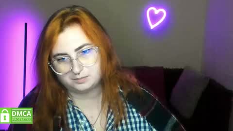 Snapshot of alicia_side_red chatting on 21, 11, 2025 Alicia online show from 21, 11, 2025