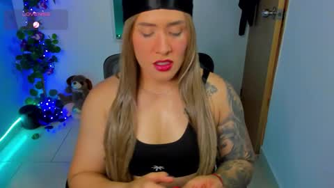 Snapshot of aliciaballard chatting on 9, 10, 2025 Jennyfer online show from 9, 10, 2025