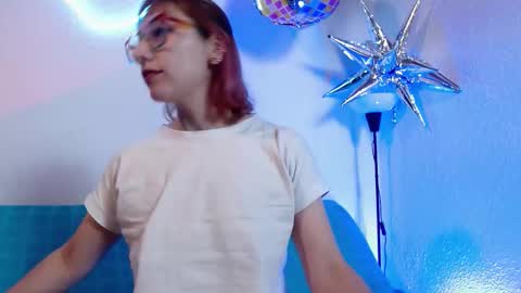  Alicia  online show from 8, 11, 2025