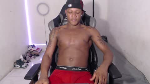 Snapshot of alid_17 chatting on 5, 1, 2025 Alid 17 online show from 5, 1, 2025