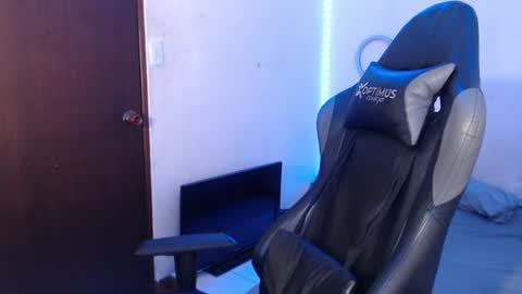 Snapshot of alid_17 chatting on 14, 1, 2025 Alid 17 online show from 14, 1, 2025